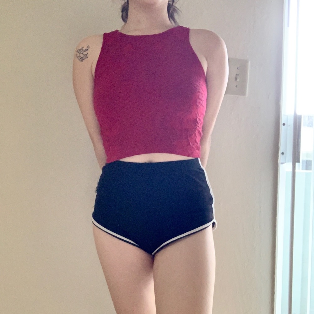 H&M red halter tank top - Picture 2 of 3